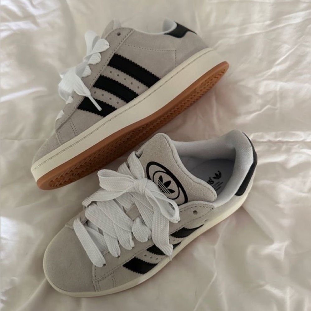 Brand new Women’s 5.5 Adidas Campus 00’s